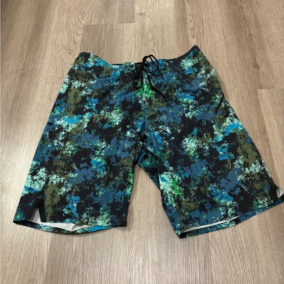 lululemon athletica Other - Lululemon El Current Board Shorts Blue/Green Splatter Swim Unlined Men’s 32